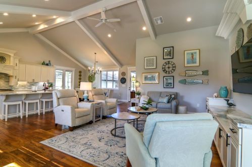 6331 Melody Ln, Newcastle CA  95658-9646 exterior