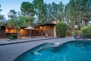 1159 Ticonderoga Dr, Fresno, CA 93720-1331