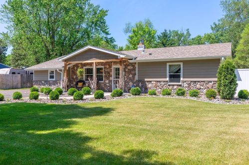 10010 Larch St, Minneapolis, MN 55433-5115