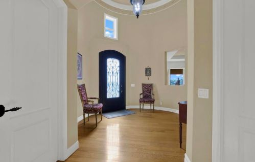 30419 Canyon Estates Rd, Vista CA  92084-1043 exterior