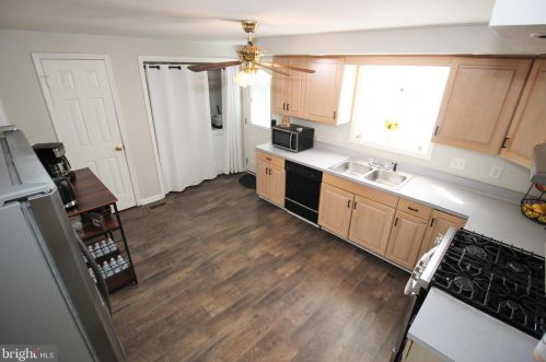 215 Ryans Run, Boothwyn PA  19060-2451 exterior