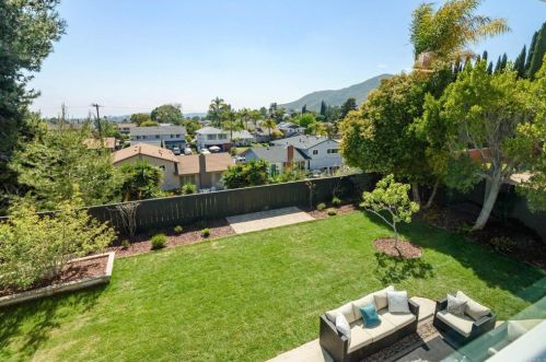 7012 Bobhird Dr, San Diego CA 92119-1404 exterior