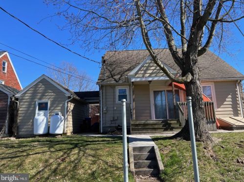 6 3rd St, Siddonsburg, PA 17019-1209