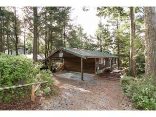 106 Ocean Ave, Manzanita, OR 97130-9061