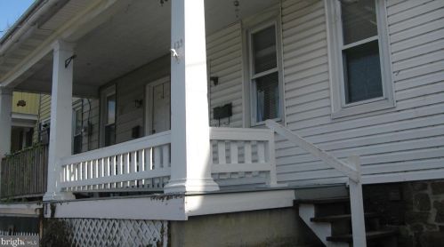 129 Grant St, Ephrata, PA 17522-2211