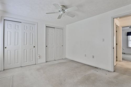 45 Burgundy Dr, Nashua NH  03062-3680 exterior