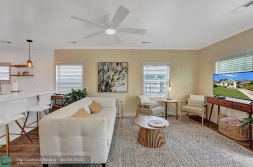 228 8th Ave, Delray Beach FL  33483-5523 exterior