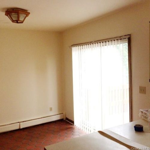 14 Stephenson Blvd, New Rochelle NY  10801-4402 exterior