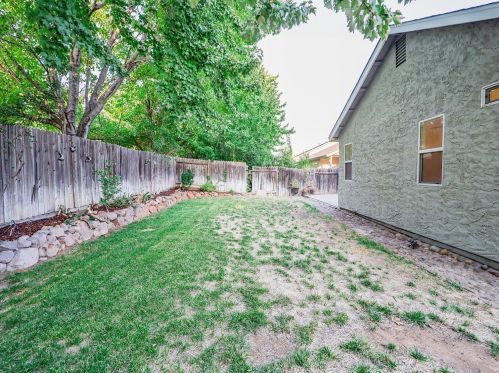 1162 Whitewood Way, Chico CA  95973-1002 exterior