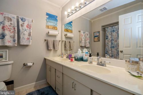 416 Steeplechase Ct, West Deptford NJ  08096-6811 exterior