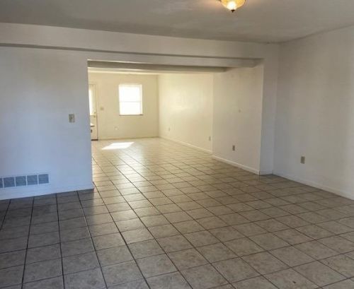211 Vine St, Miami, OH 45056-1128