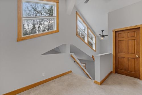 12 Barry Highlands Rd, Danbury NH  03230-4700 exterior