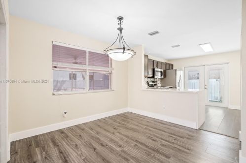 11728 12th St, Hollywood FL  33026-3841 exterior