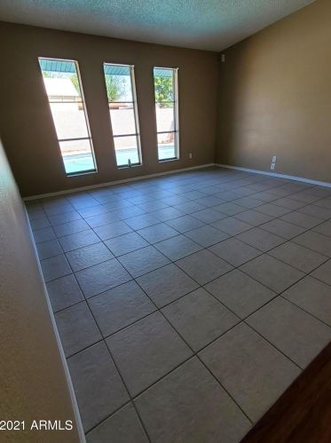 12603 37 Ave, Phoenix AZ 85053-2804 exterior