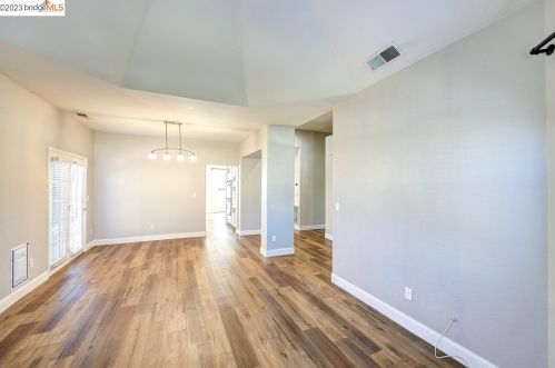 1579 Jasmine Cir, Oakley CA  94561-2652 exterior