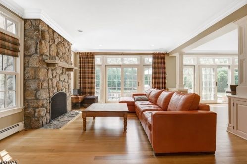 7 Country Club Dr, Chatham Township NJ  07928-1601 exterior