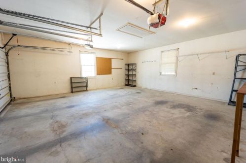 20 Gideon Ln, Falling Waters WV exterior