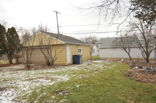 3719 89th St, Milwaukee WI  53228-1601 exterior