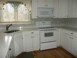 240 Mayfield Ave, Cranston RI  02920-2927 exterior