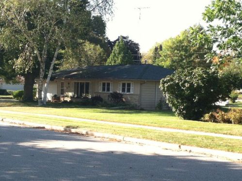 804 Rice St, Horicon, WI 53032-1723