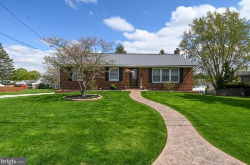 31 4th St, Tolna, PA 17349-9742