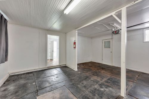 2031 103rd Ave, Oakland CA  94603-3325 exterior