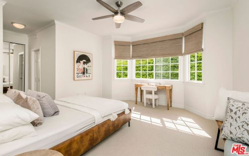 29646 Ridgeway Dr, Calabasas CA  91301-4147 exterior