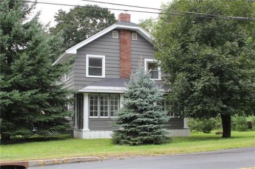 17 Dayton Pl, Herkimer, NY 13350-1143