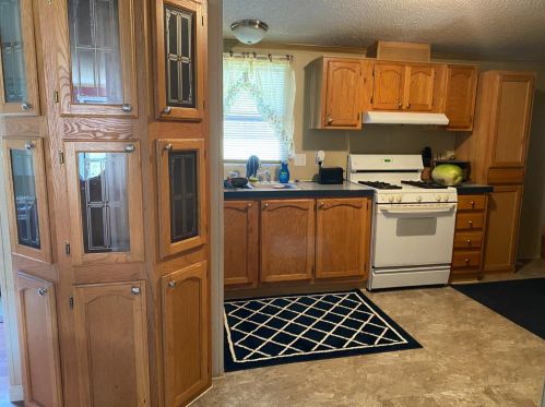 638 500, Denham, IN 46996-8897