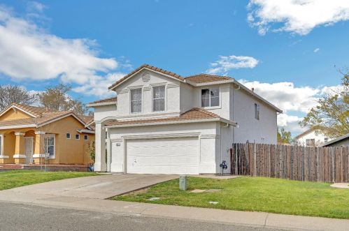 8011 Andante Dr, Citrus Heights CA  95621-1402 exterior