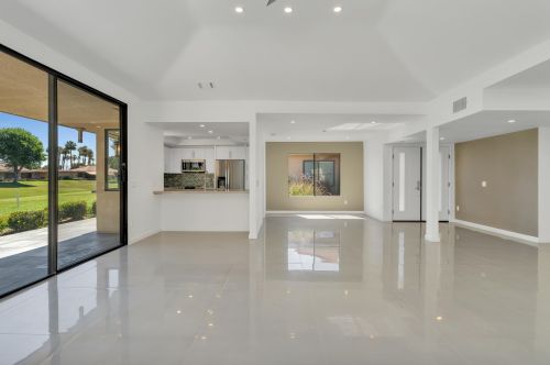 42 Majorca Dr, Rancho Mirage CA  92270-3823 exterior