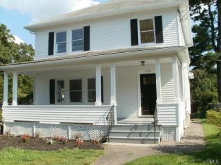 4550 Main St, Stratford CT  06614-3320 exterior