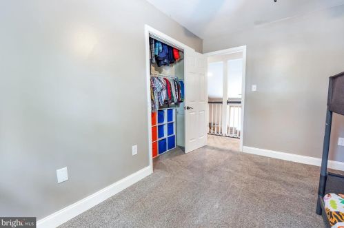 13439 Princedale Dr, Woodbridge VA  22193-3911 exterior