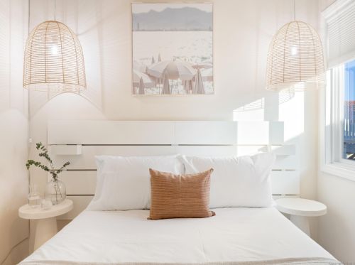 824 Anacapa Ct, San Diego CA  92109-8203 exterior