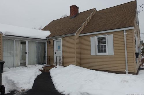 1629 Main St, Hartford, CT 06111-3147