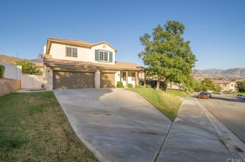 1152 Shady Creek Dr, San Bernardino, CA 92407-4201
