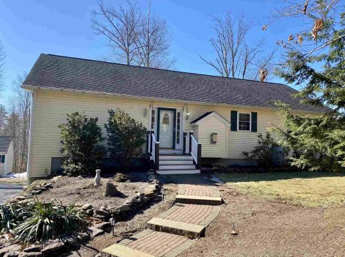164 Colby Rd, Weare, NH 03281-5505
