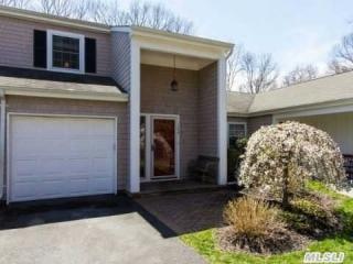 144 Boathouse Ln, Bayshore, NY 11706-8131
