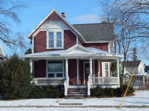 1402 Elmwood Ave, Oshkosh, WI 54901-2734