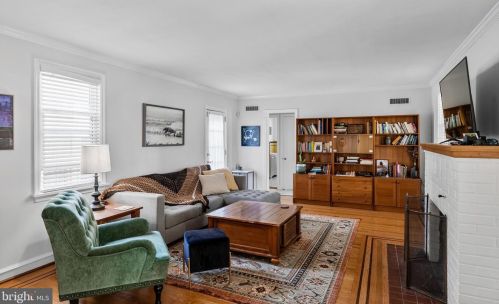 315 Maple Ave, Camden NJ  08109-2698 exterior