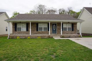 2676 Cider Dr, Clarksville, TN 37040-2898