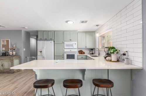 597 Jasper Dr, Chandler AZ 85226-1124 exterior