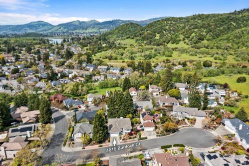 4815 Burdock Ct, Santa Rosa, CA 95405-7967