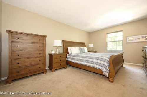 3402 James Ct, Middletown NJ  07748-3470 exterior