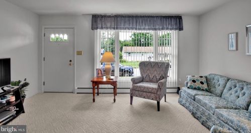 618 Grandview Ave, Camp Hill PA  17011-1816 exterior