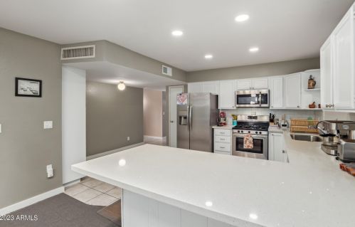 5029 Laurel Ln, Scottsdale AZ  85254-4642 exterior