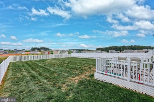 192 Winifred Dr, Hanover PA  17331 exterior