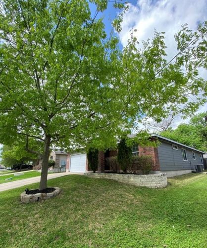 5208 English Glade Dr, Austin, TX 78724-6239