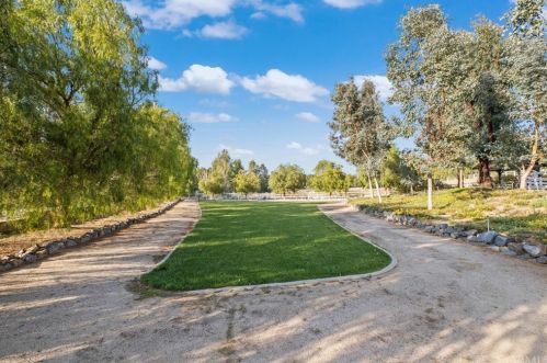 33150 Pauba, Temecula CA 92592-9209 exterior