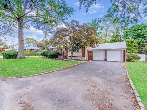 150 11th Ave, Huntington Station, NY 11746-2250